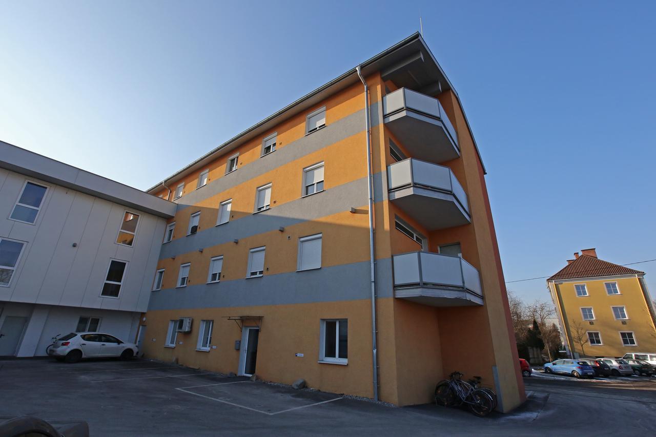 Montagehotel Living@Лінц Екстер'єр фото